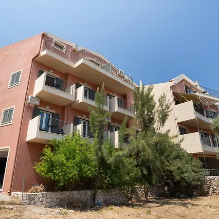 Ardavani 3 Apartment